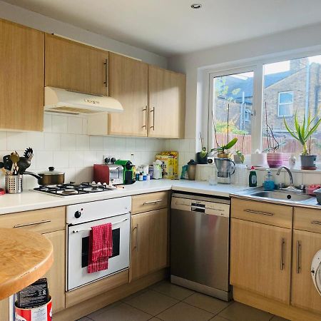 A Lovely Guest Room In West London Ngoại thất bức ảnh