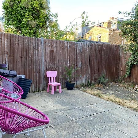 A Lovely Guest Room In West London Ngoại thất bức ảnh